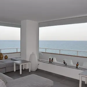 https://magnifique-appartement-avec-une-incroyable-vue-sur-mer.hotelsinnerja.org